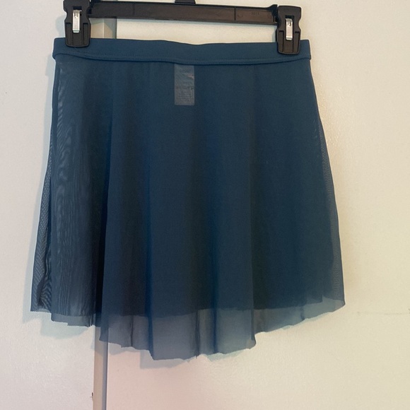 Weissman dance adult small leotard and matching skirt. Beautiful color. - Picture 7 of 8